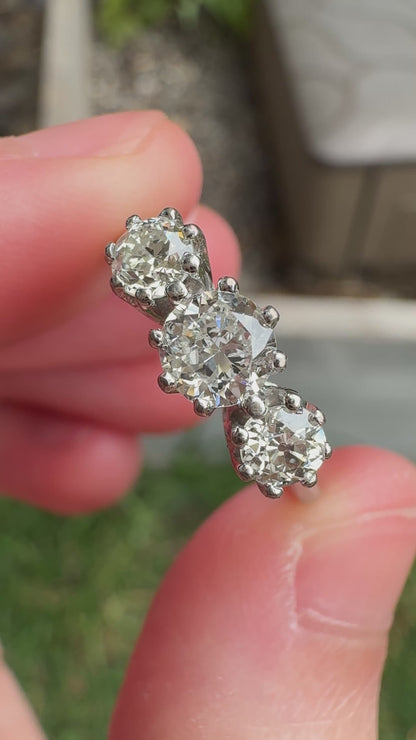 Vintage 18ct gold old mine cut diamond trilogy ring