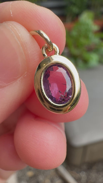 Custom handmade 9ct yellow gold 0.98ct natural purple sapphire bezel set pendant