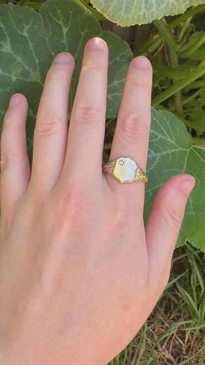 Vintage 9ct yellow gold round brilliant cut starset diamond shield signet ring