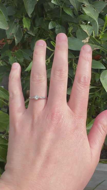 Vintage 18ct white gold 0.2ct old European cut diamond solitaire ring