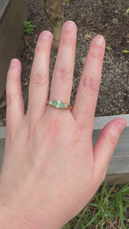 Antique Australian 18ct yellow gold 0.35ct TCW natural emerald and 0.4ct TCW old mine cut diamond ring