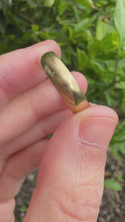 Antique Victorian 15ct yellow gold band, 4.7mm wide