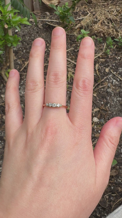 Vintage 18ct yellow gold five stone 0.28ct TCW old mine cut diamond ring