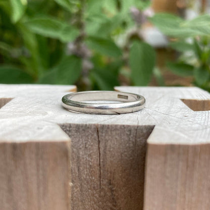 Vintage platinum band, size N 1/2